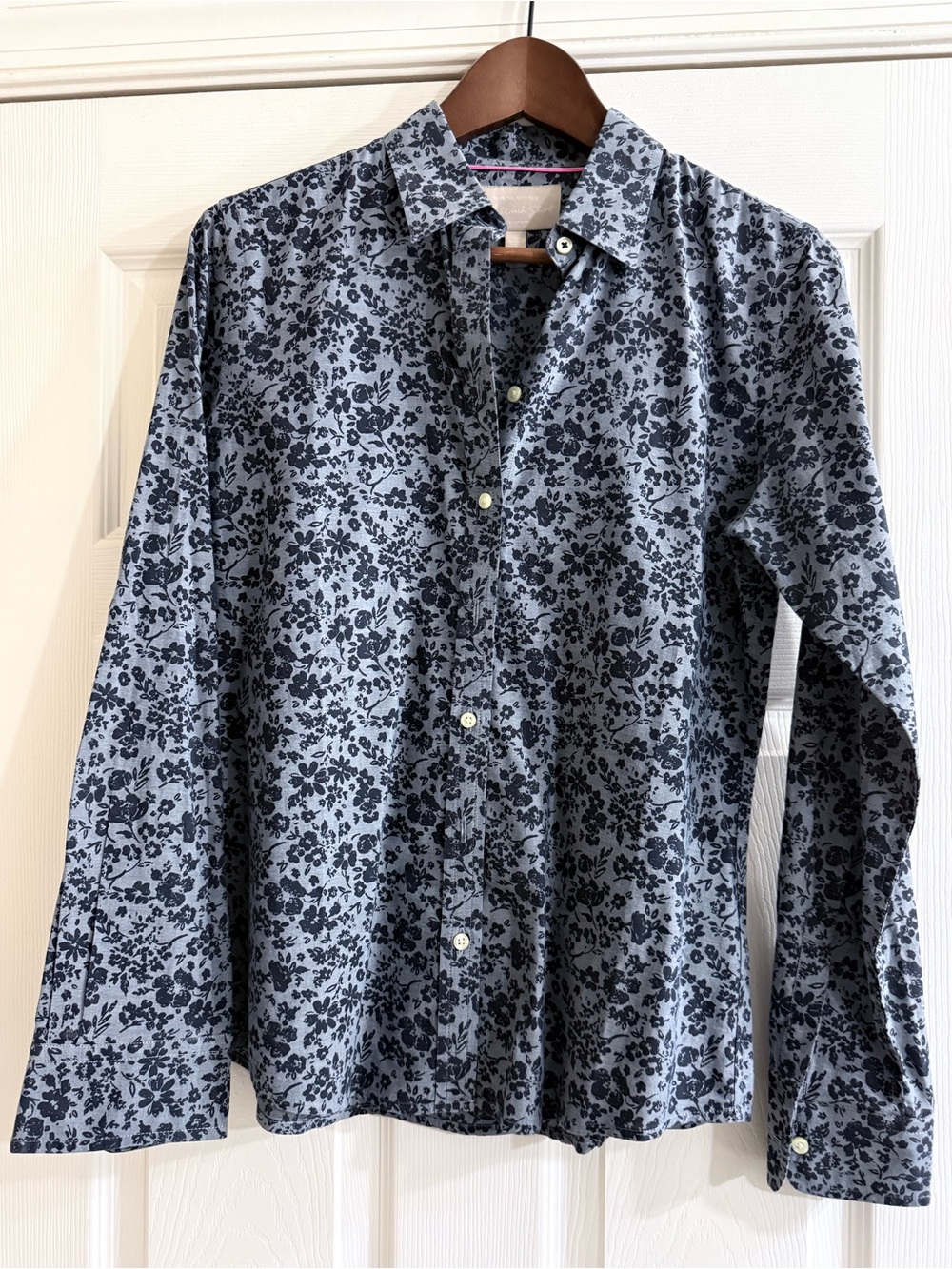 Banana Republic Blue and Navy Floral Button-Down Shirt